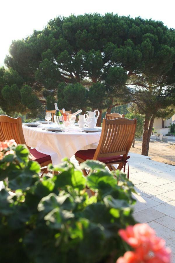 קאלבי La Ghisonaise Maison D'Hotes מראה חיצוני תמונה